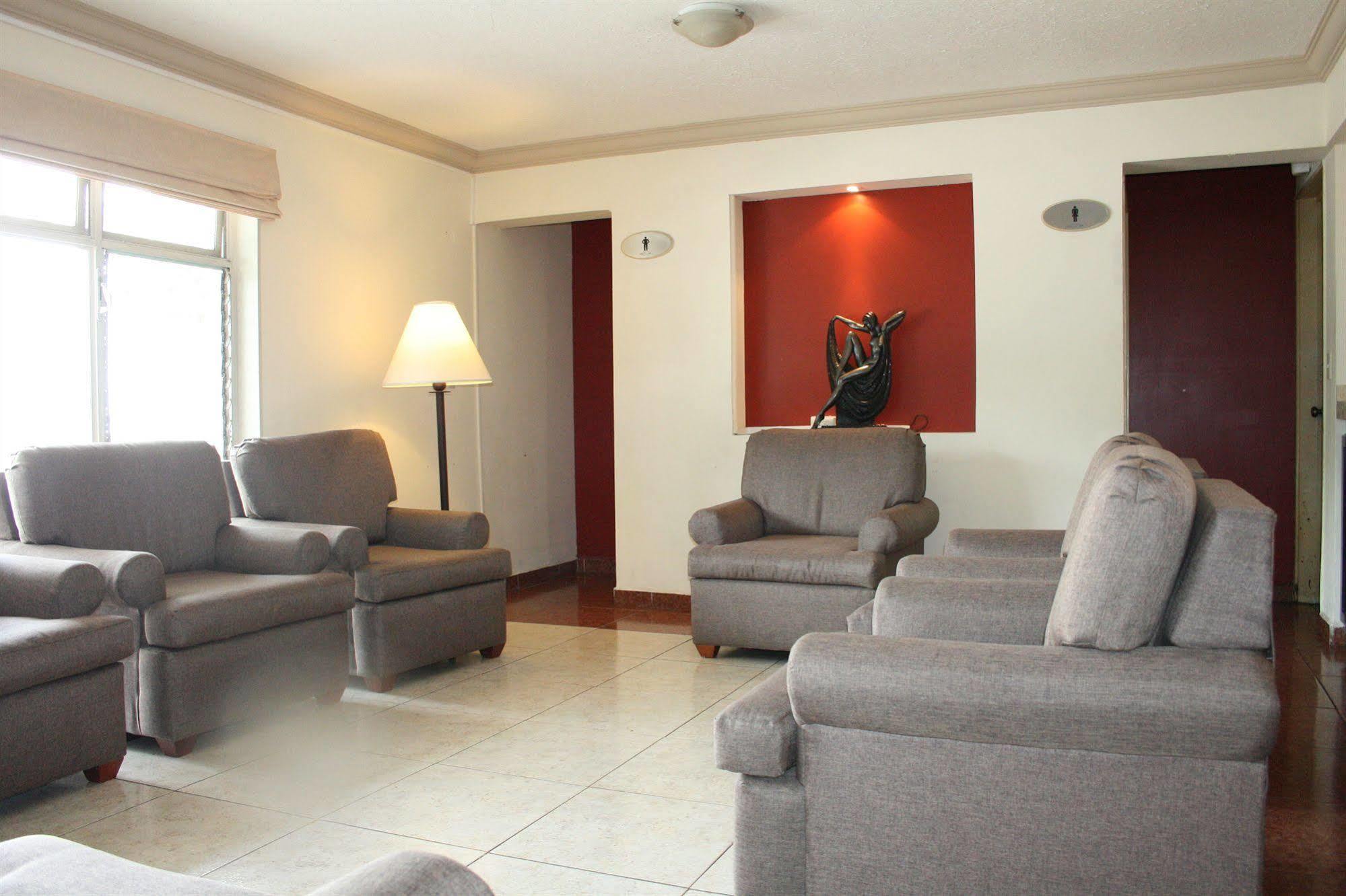 Del Marques Hotel And Suites Guadalajara Eksteriør billede