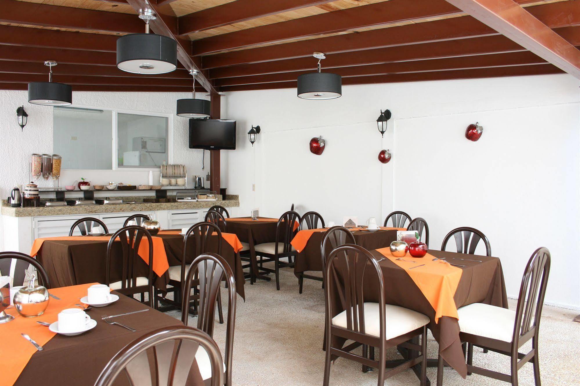 Del Marques Hotel And Suites Guadalajara Eksteriør billede